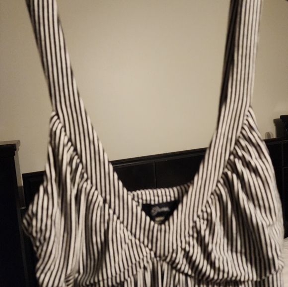 Women's Medium GUESS Dress - Picture 3 of 5
